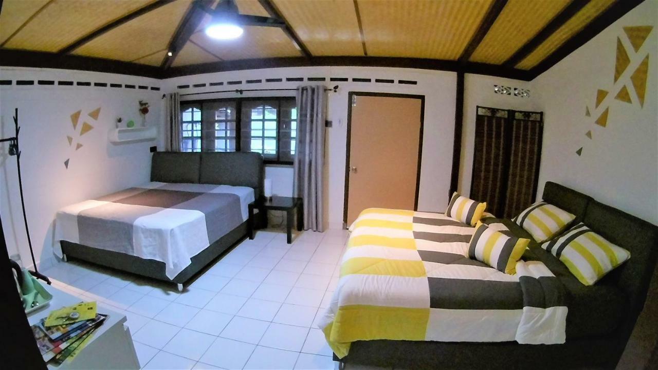 Sabandy House B&B Padang Mat Sirat Buitenkant foto