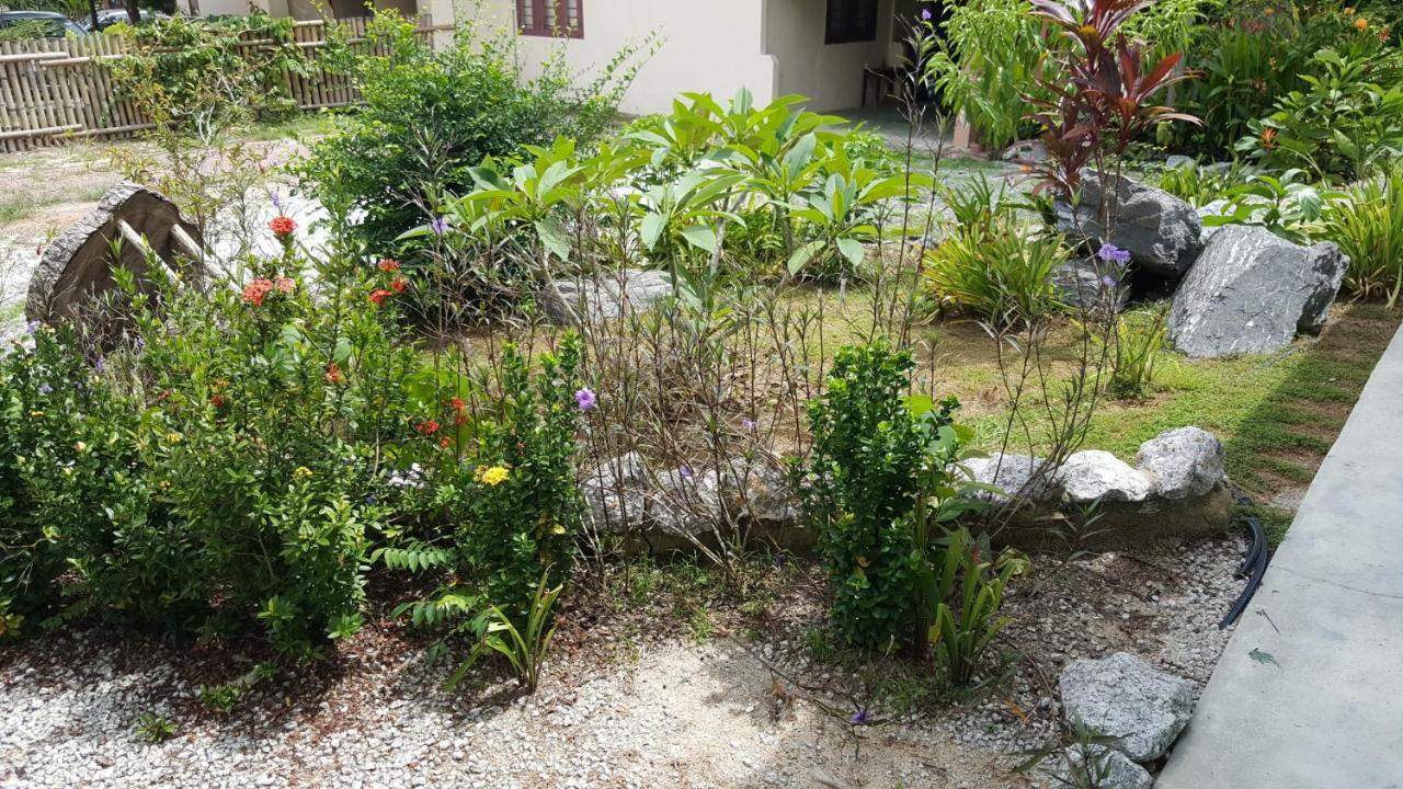 Sabandy House B&B Padang Mat Sirat Buitenkant foto